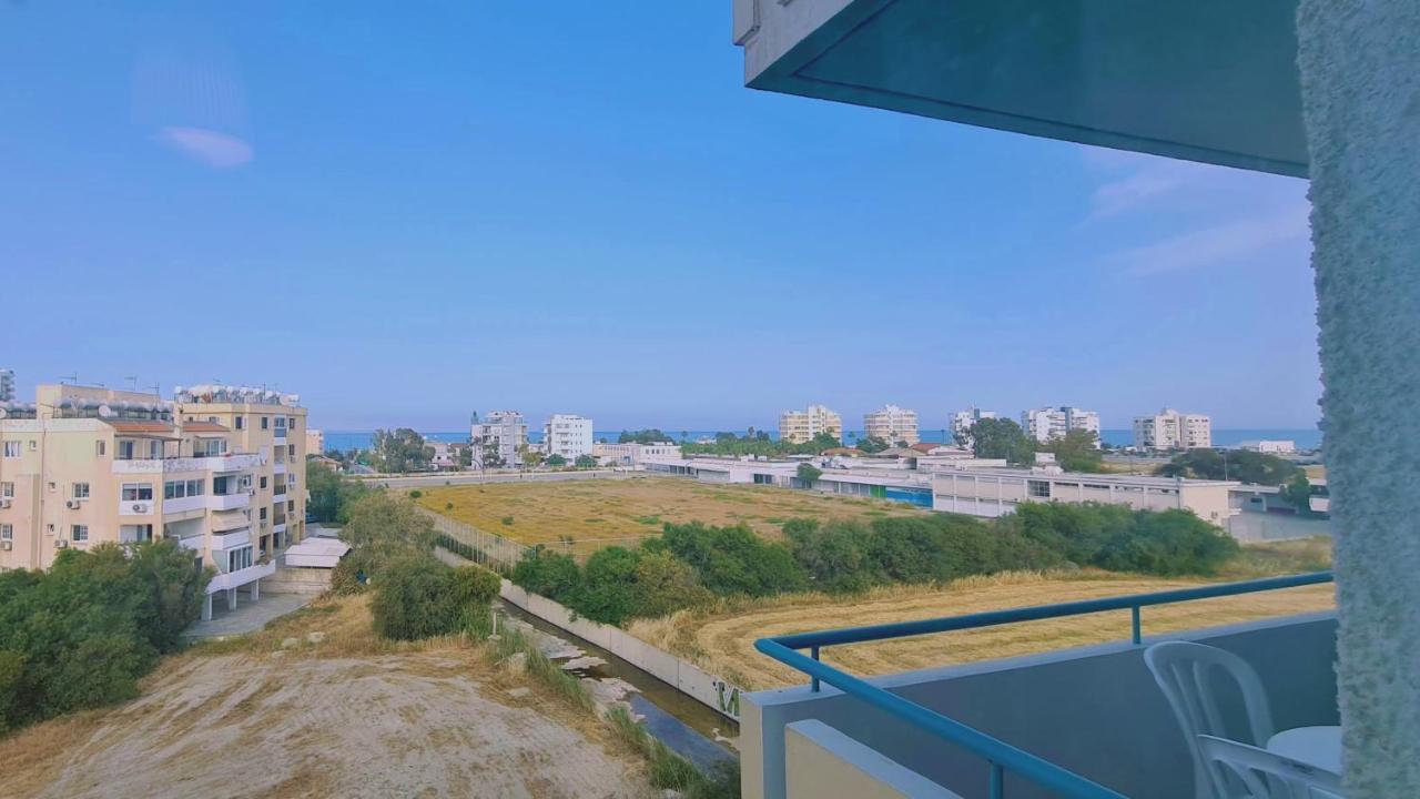 Stay Camelia Apartment Larnaca Exteriör bild