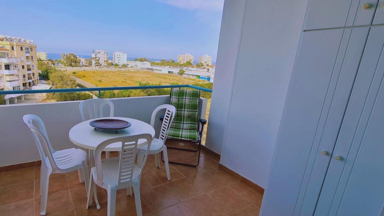 Stay Camelia Apartment Larnaca Exteriör bild